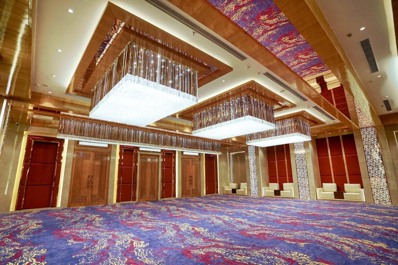 Best Western Vrindāvan Екстериор снимка