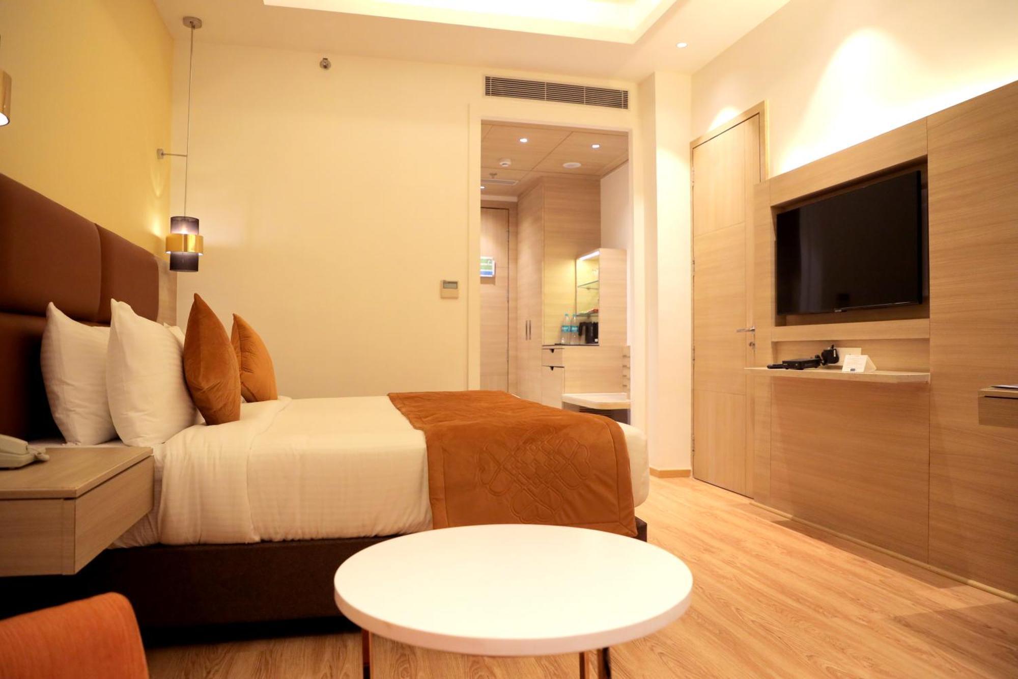 Best Western Vrindāvan Екстериор снимка