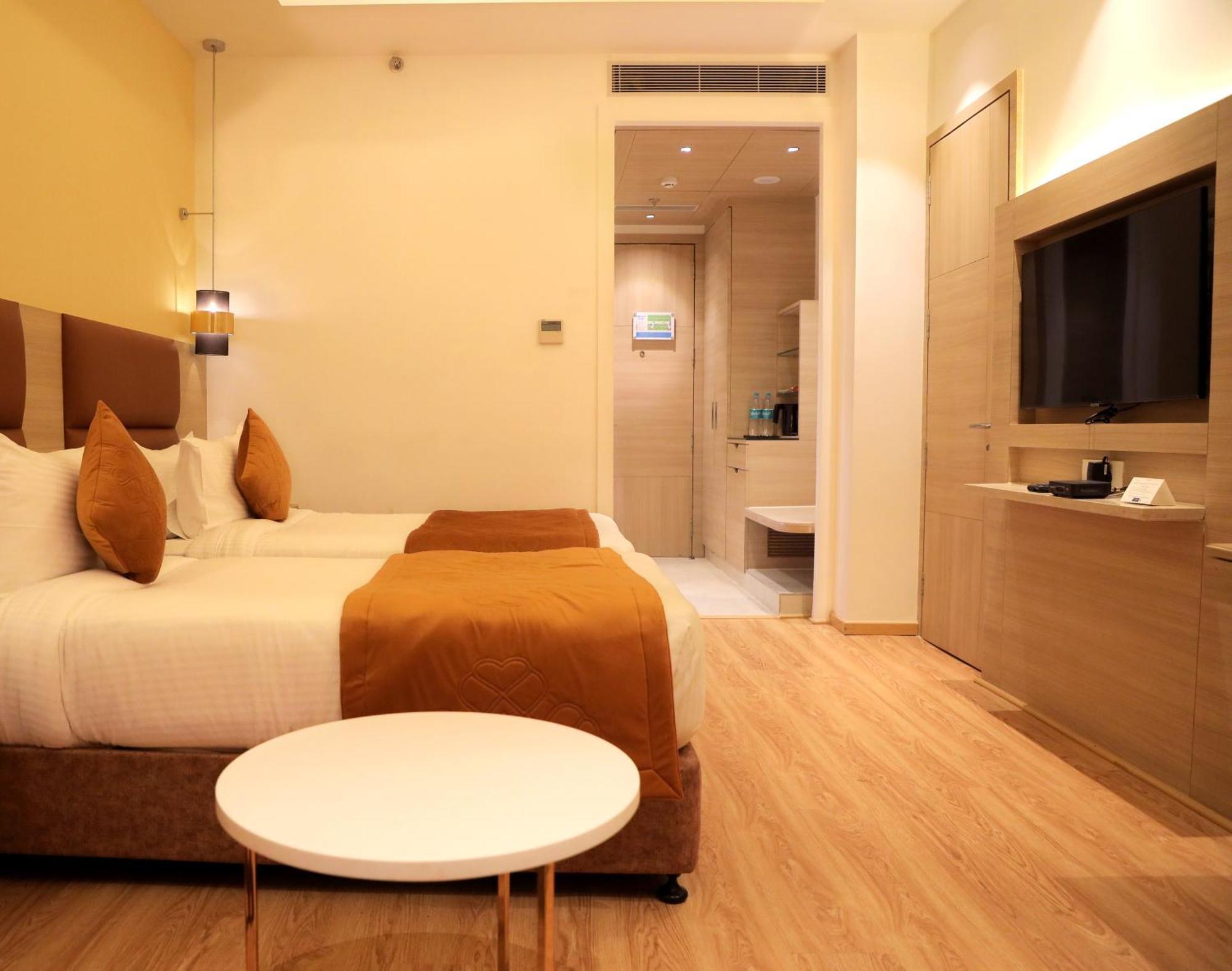 Best Western Vrindāvan Екстериор снимка