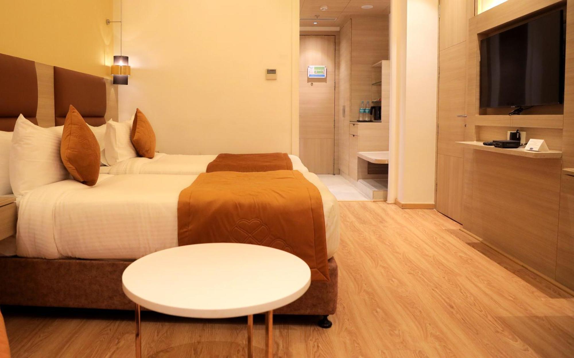 Best Western Vrindāvan Екстериор снимка