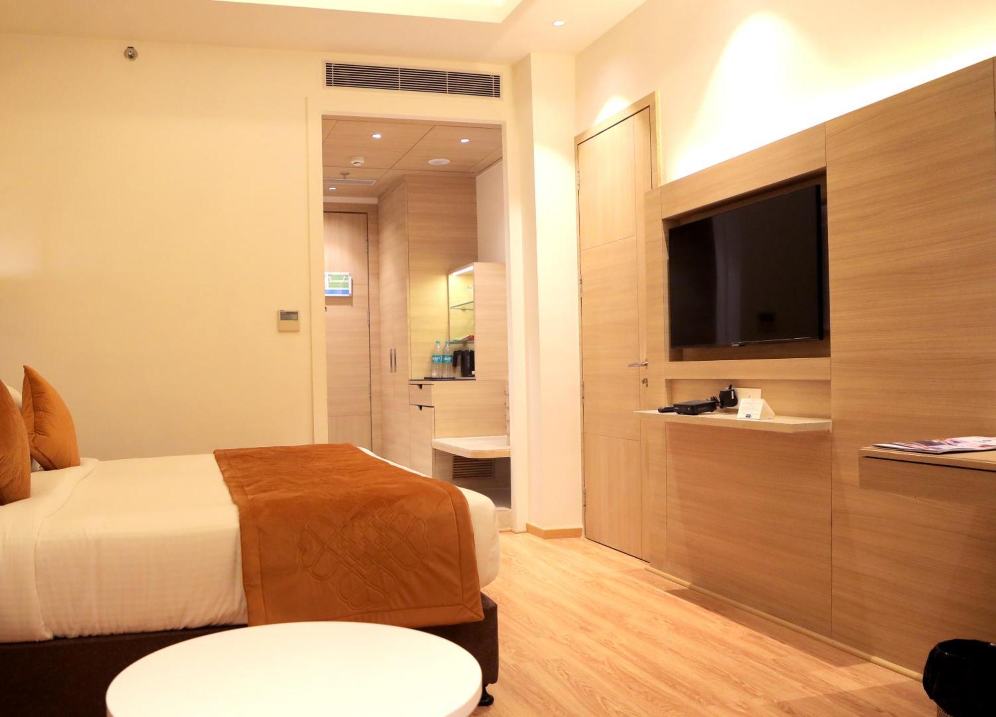 Best Western Vrindāvan Екстериор снимка
