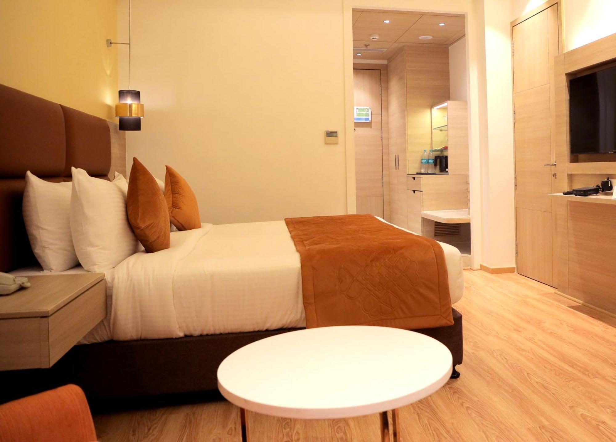 Best Western Vrindāvan Екстериор снимка