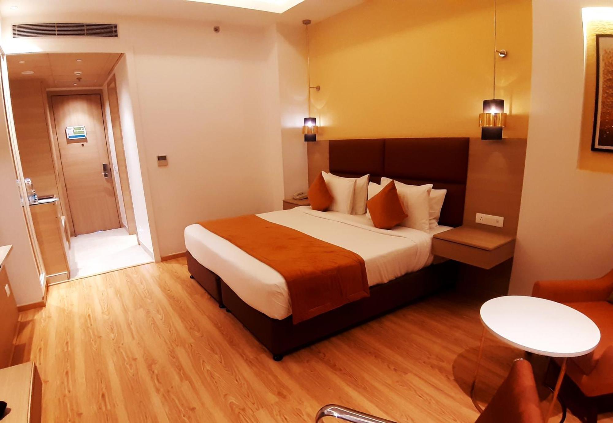 Best Western Vrindāvan Екстериор снимка