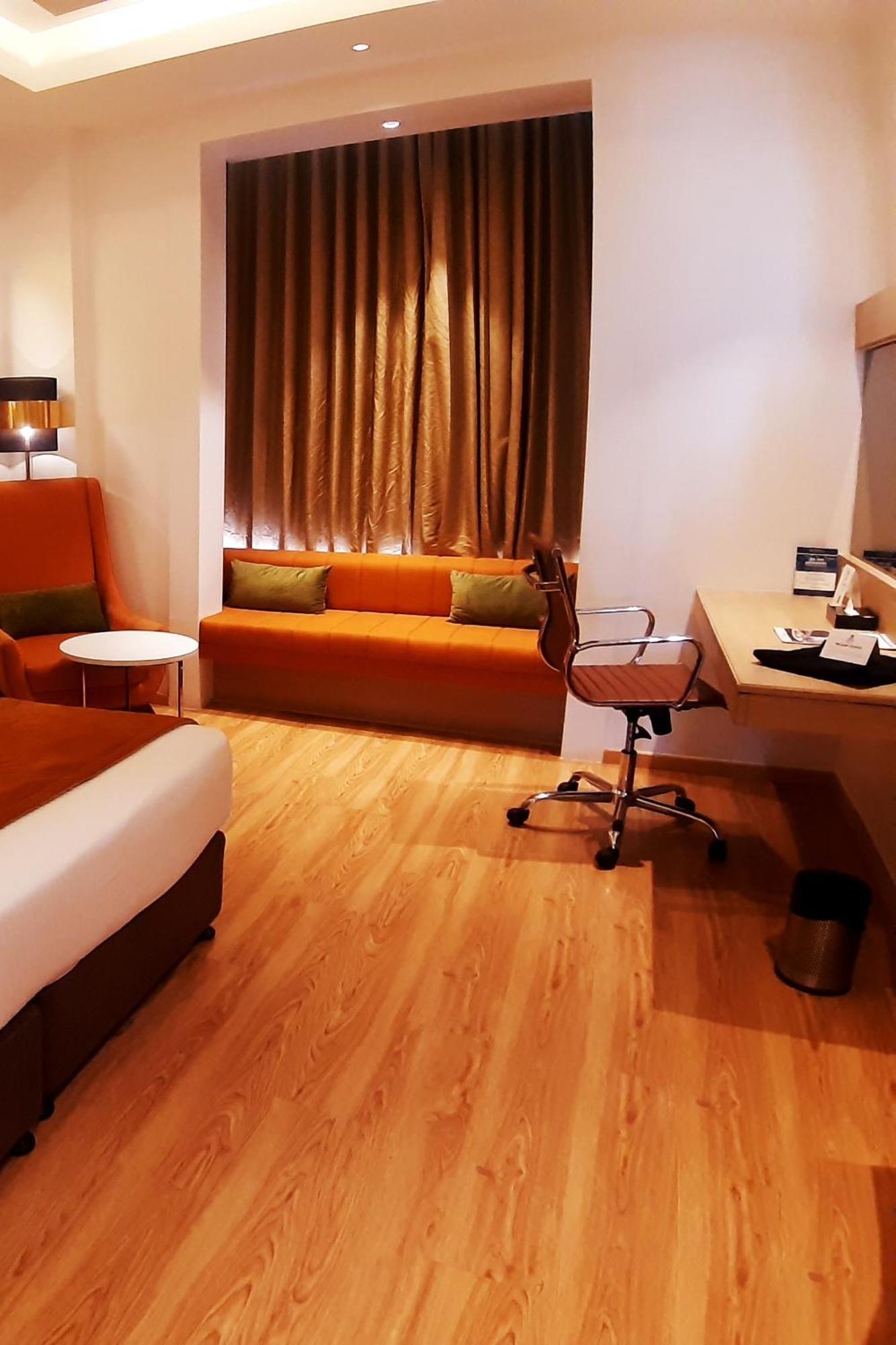 Best Western Vrindāvan Екстериор снимка