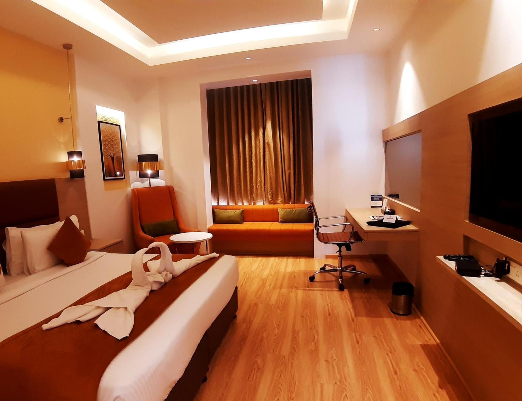 Best Western Vrindāvan Екстериор снимка