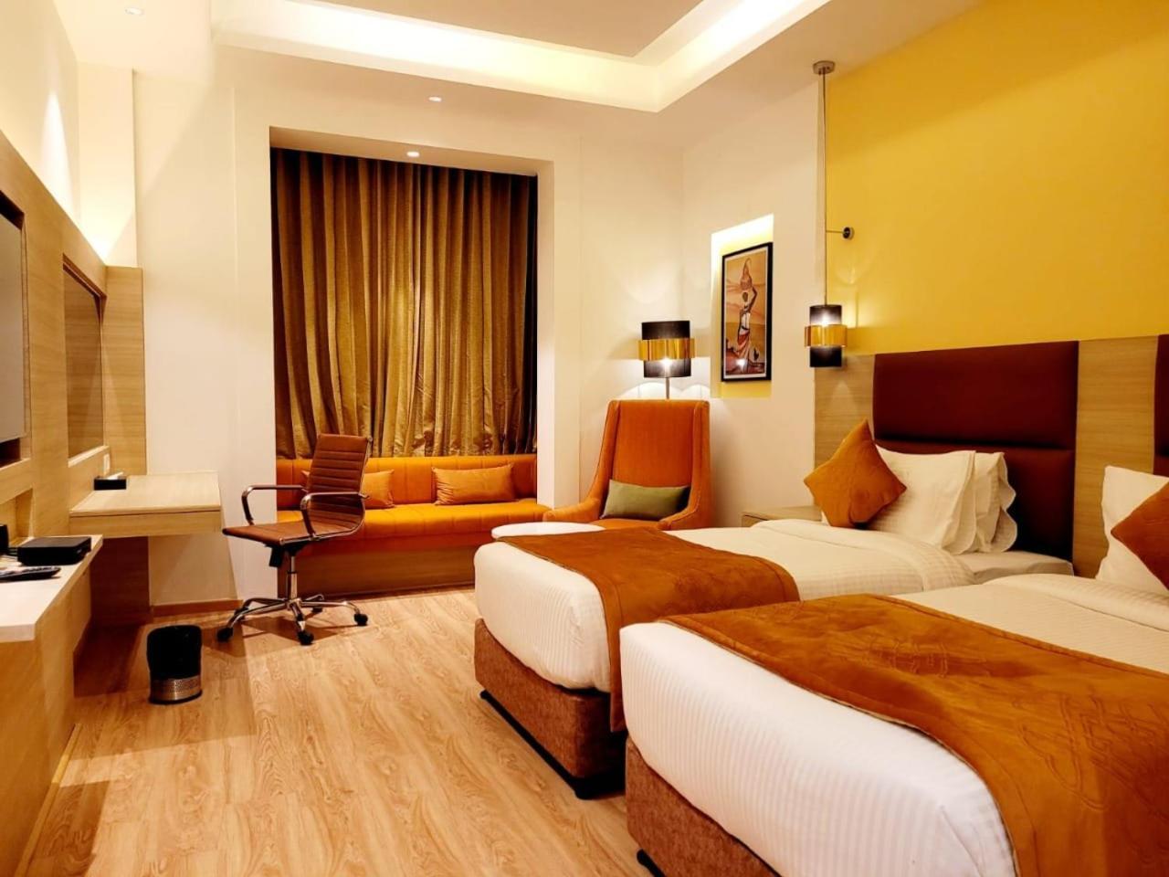 Best Western Vrindāvan Екстериор снимка